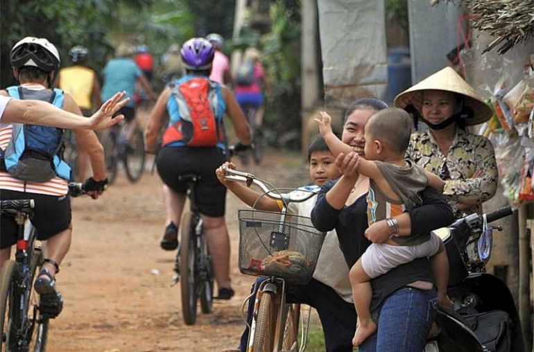Vietnam-Cycling1